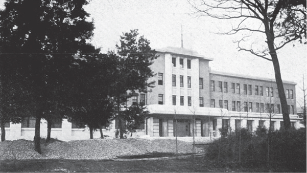 板橋校舎本館（落成直後）