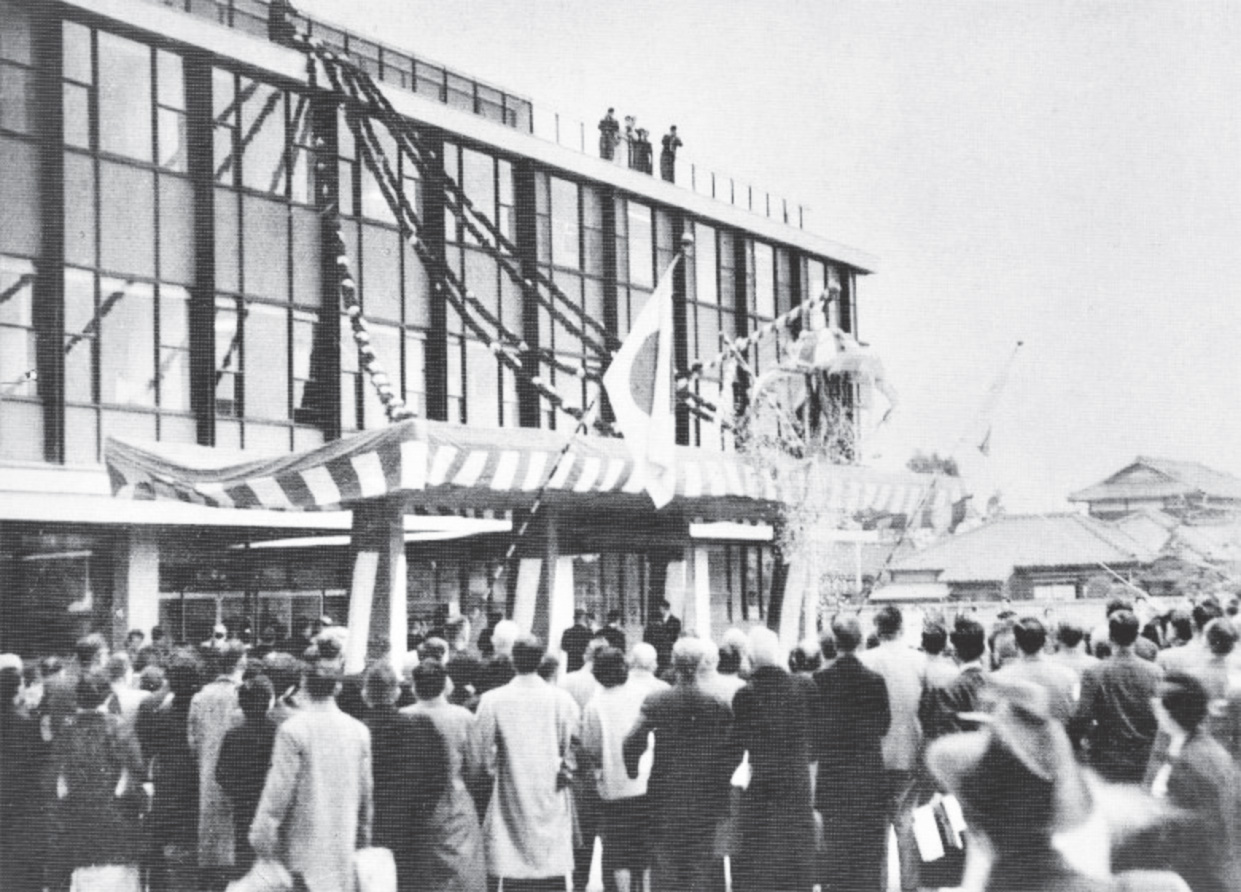 写真5−1：板橋病院外来棟落成式（昭和31年11月）